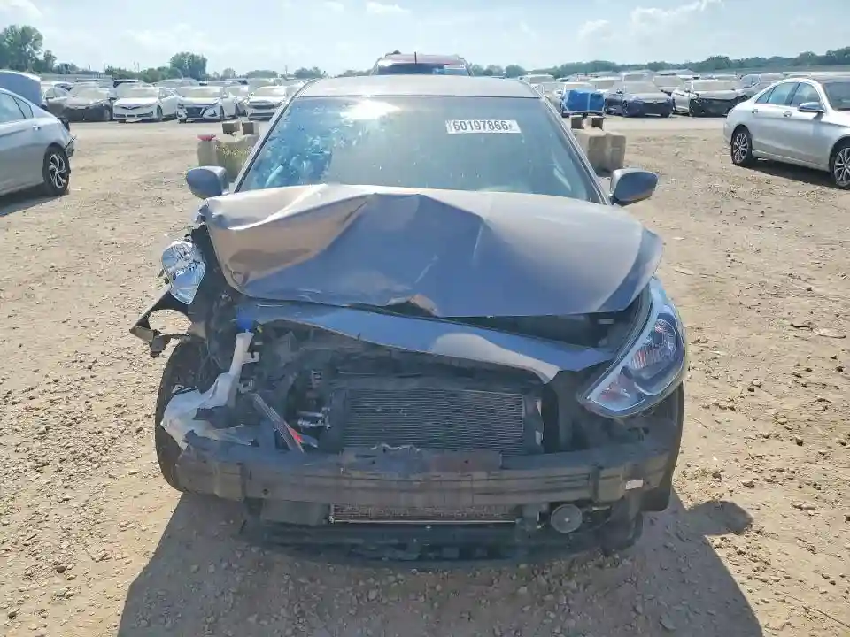 KMHCT5AE8HU363531 2017 HYUNDAI ACCENT-4
