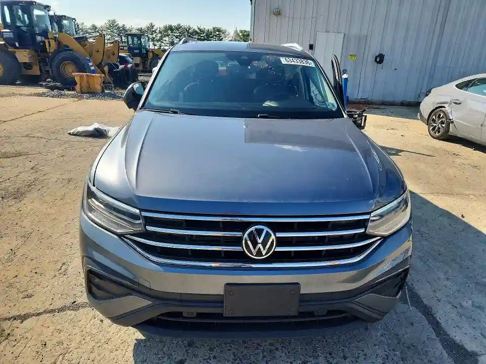 3VVMB7AX3PM070827 2023 VOLKSWAGEN TIGUAN-4