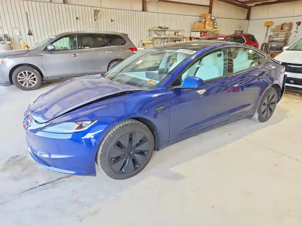 5YJ3E1EA3SF916987 2025 TESLA MODEL 3-0
