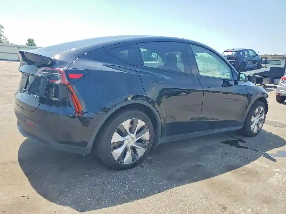 7SAYGDEEXPA176477 2023 TESLA MODEL Y-2