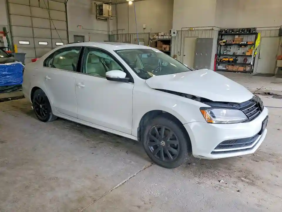 3VWDB7AJ7HM380522 2017 VOLKSWAGEN JETTA-3
