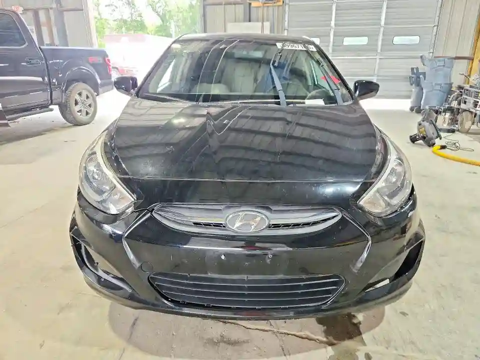 KMHCT4AE3HU290692 2017 HYUNDAI ACCENT-4