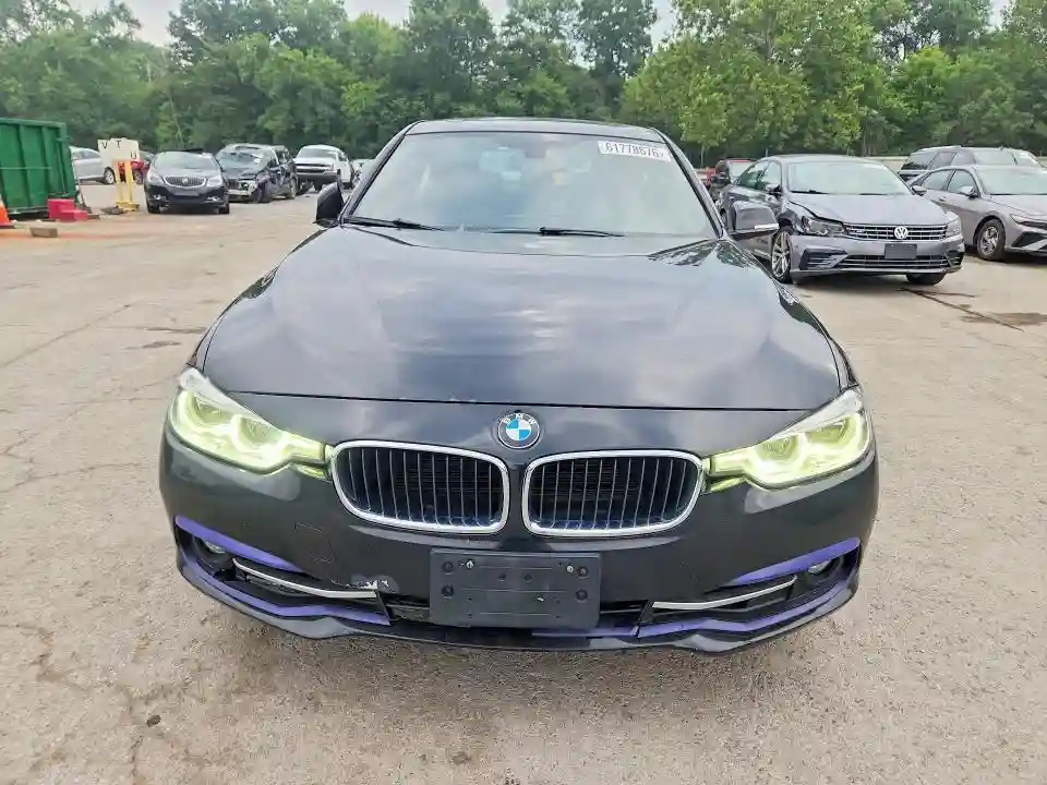 WBA8D9C5XJEM34527 2018 BMW 3 SERIES-4