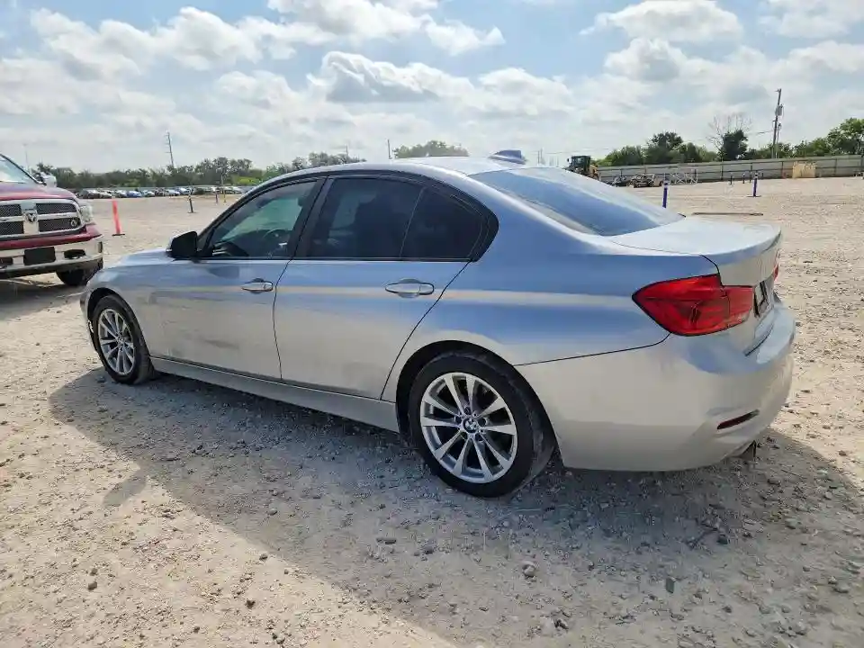 WBA8A9C5XJAH14547 2018 BMW 3 SERIES-1