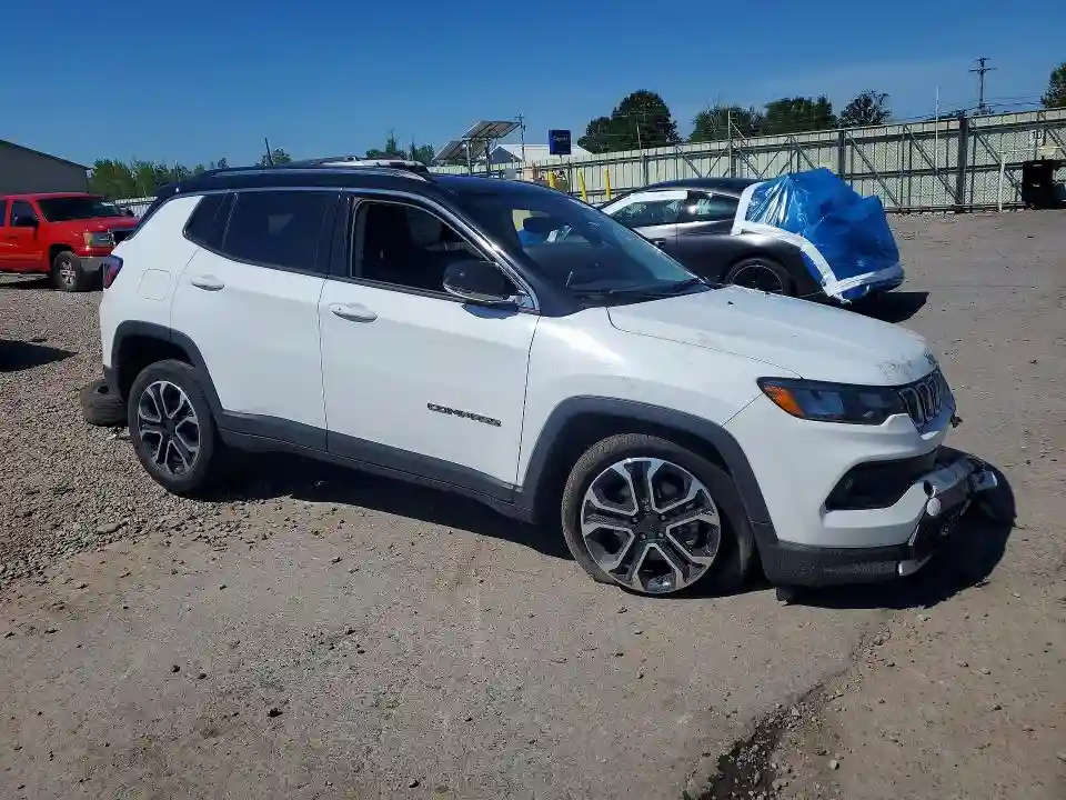 3C4NJDCB9NT183559 2022 JEEP COMPASS-3