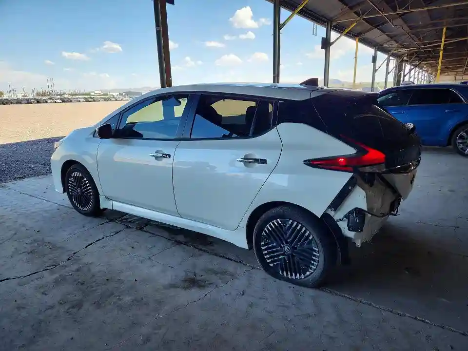 1N4CZ1CV1SC560052 2025 NISSAN LEAF-1