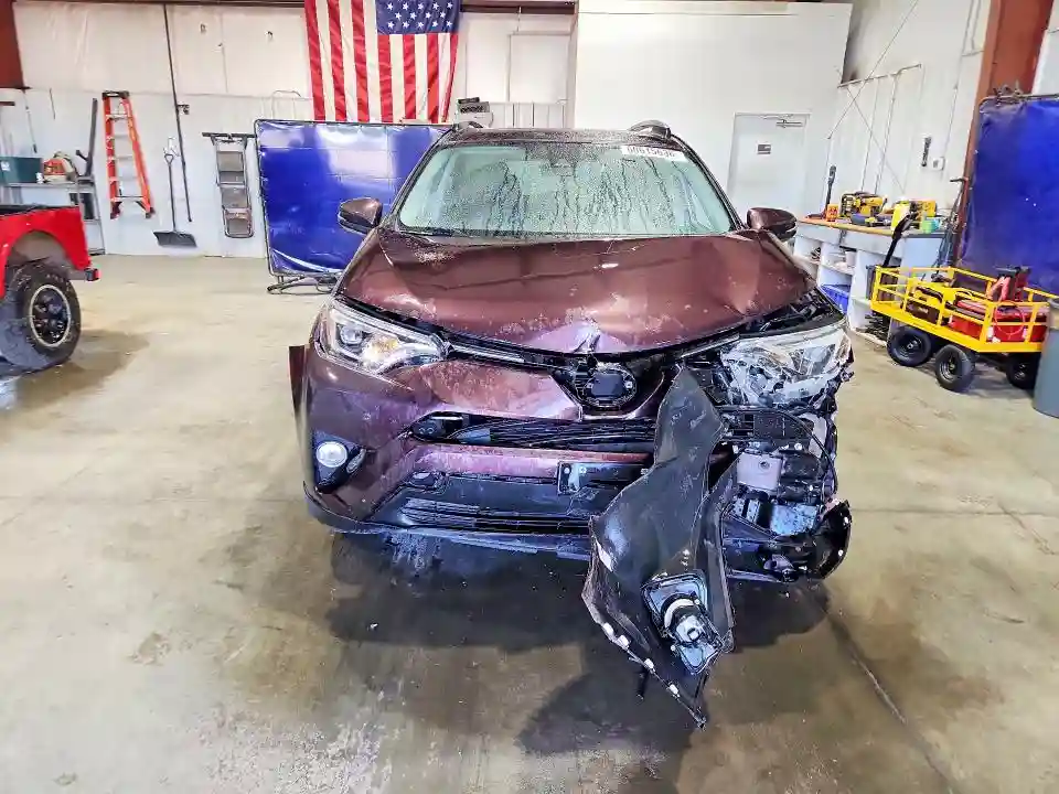 2T3DFREV1JW707906 2018 TOYOTA RAV4-4