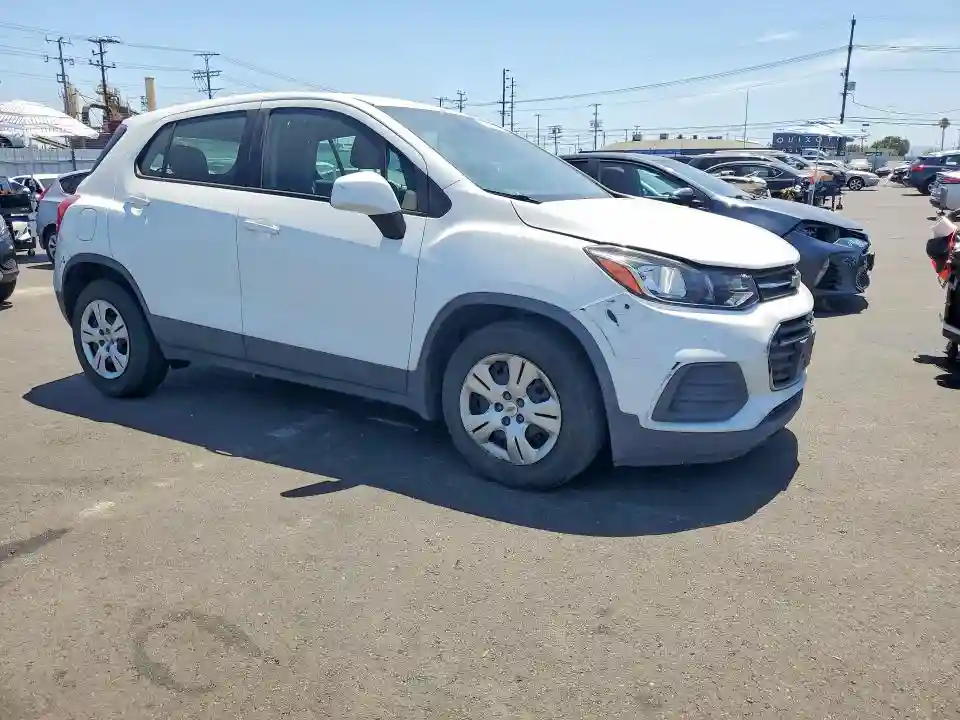 3GNCJKSB4HL270522 2017 CHEVROLET TRAX-3