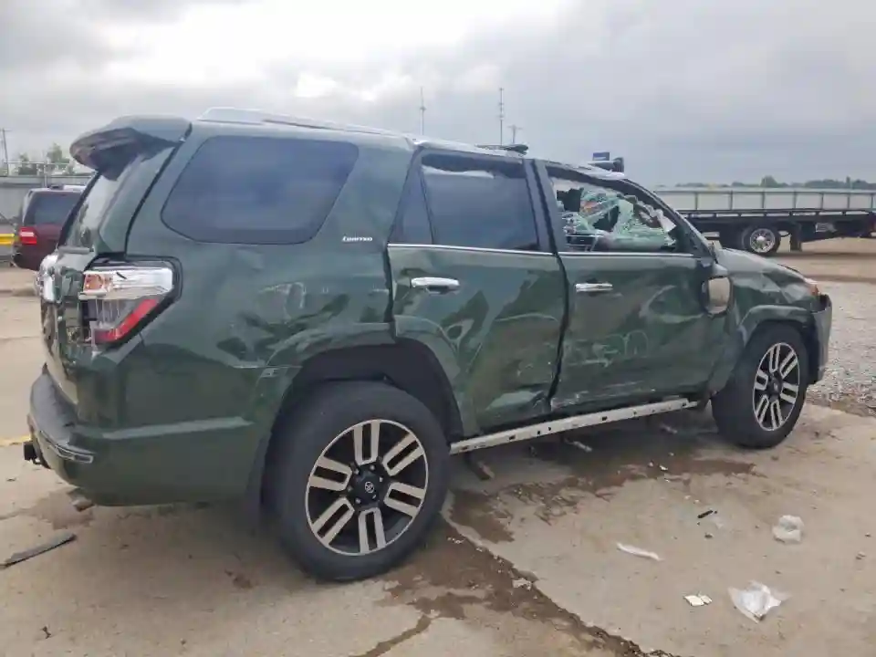 JTEKU5JR1N6047805 2022 TOYOTA 4RUNNER-2