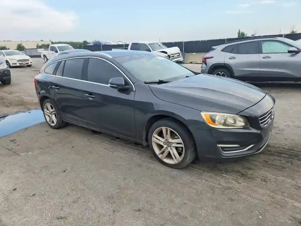YV126MEB2F1199574 2015 VOLVO V60-3