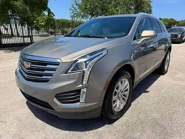 1GYKNARS2HZ240947 2017 CADILLAC XT5-0