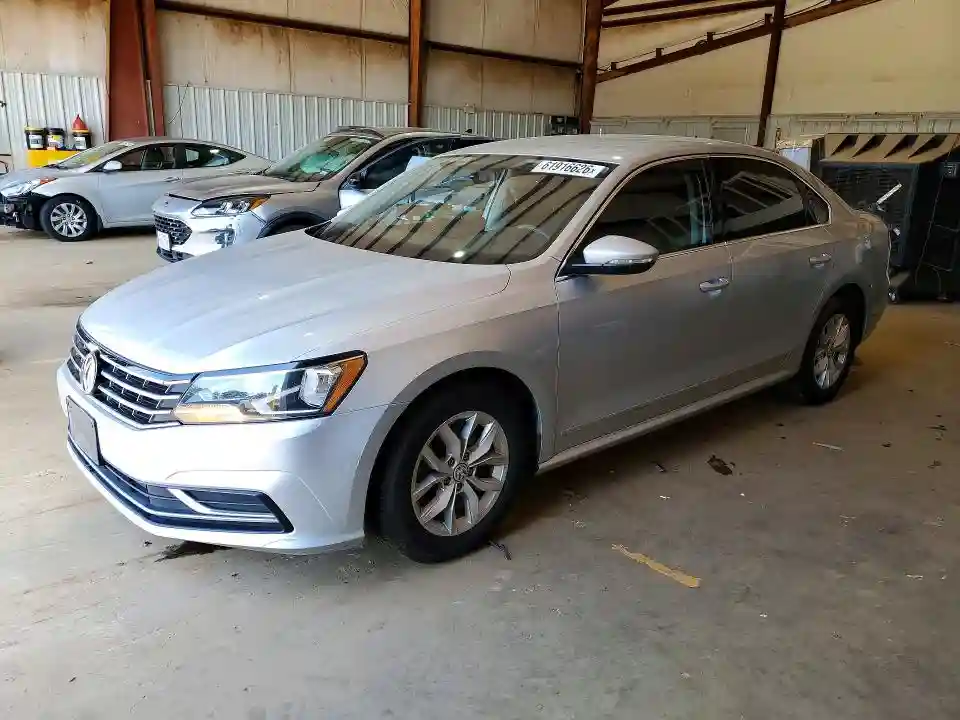 1VWAT7A30HC029504 2017 VOLKSWAGEN PASSAT-0