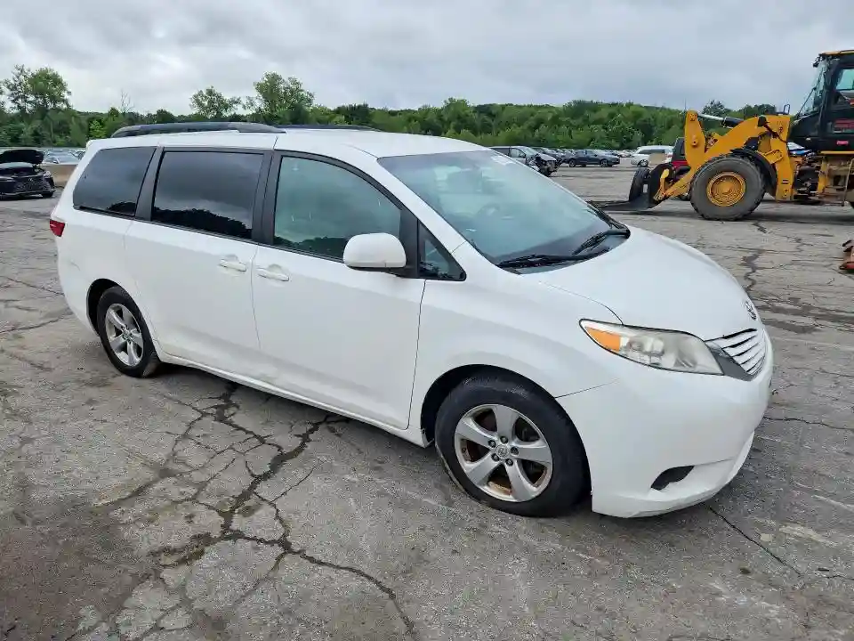 5TDKK3DC4FS539039 2015 TOYOTA SIENNA-3