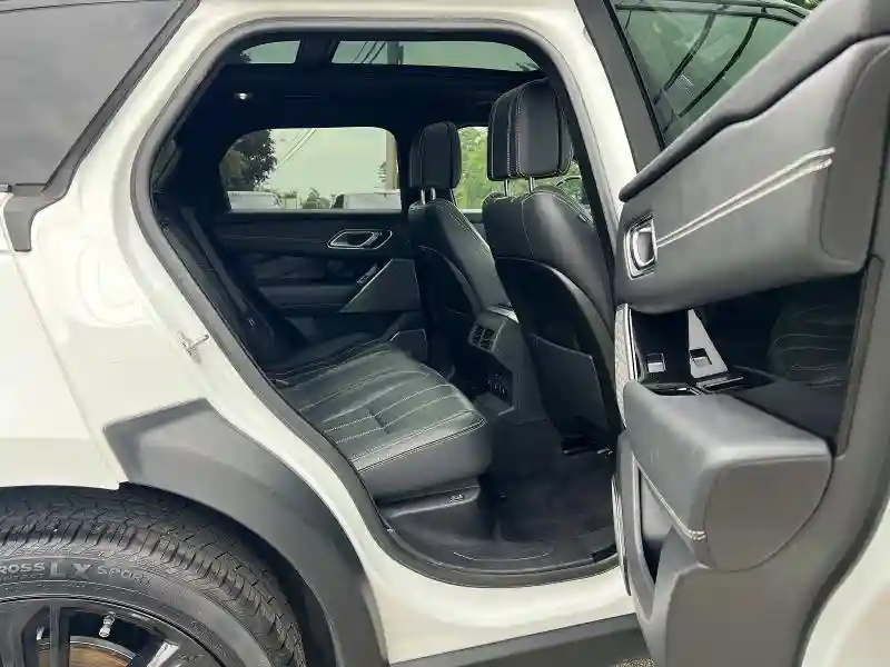 SALYM2RV1JA727735 2018 LAND ROVER RANGEROVER-5