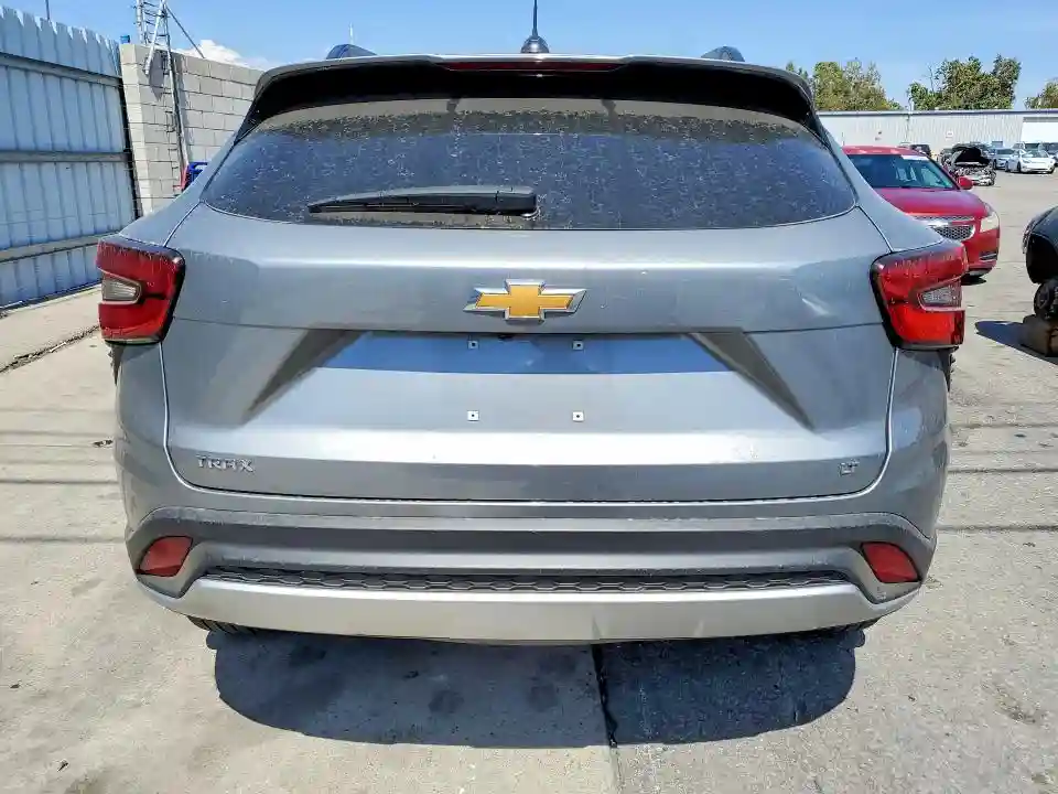 KL77LHEP5SC239603 2025 CHEVROLET TRAX-5