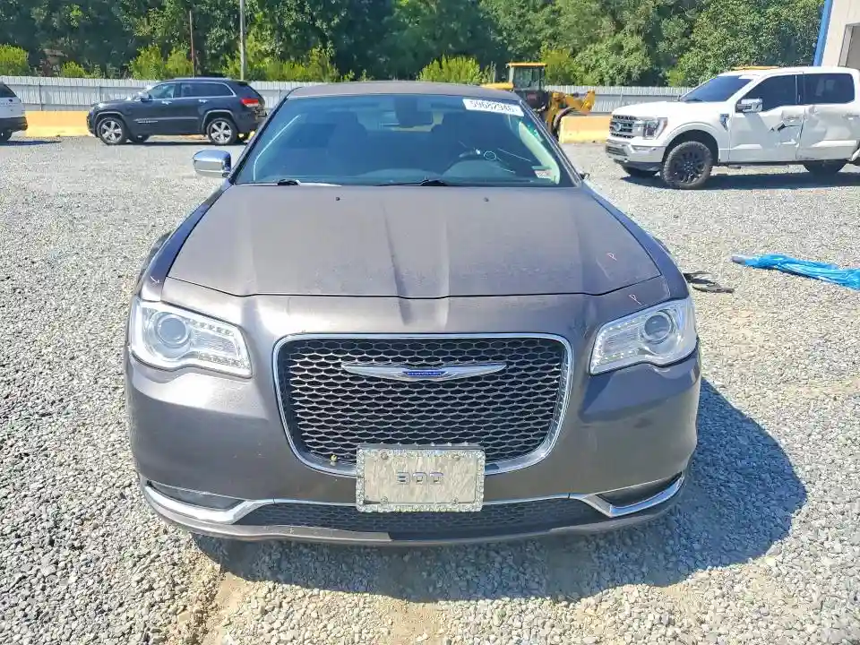 2C3CCAEG4KH585684 2019 CHRYSLER 300-4