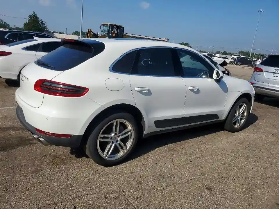 WP1AB2A53GLB52544 2016 PORSCHE MACAN-2