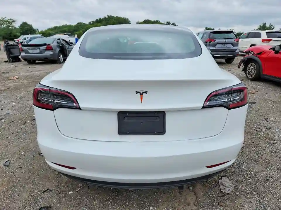 5YJ3E1EAXPF559220 2023 TESLA MODEL 3-5