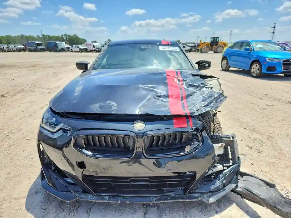 3MW53CM09N8C75580 2022 BMW M2-4