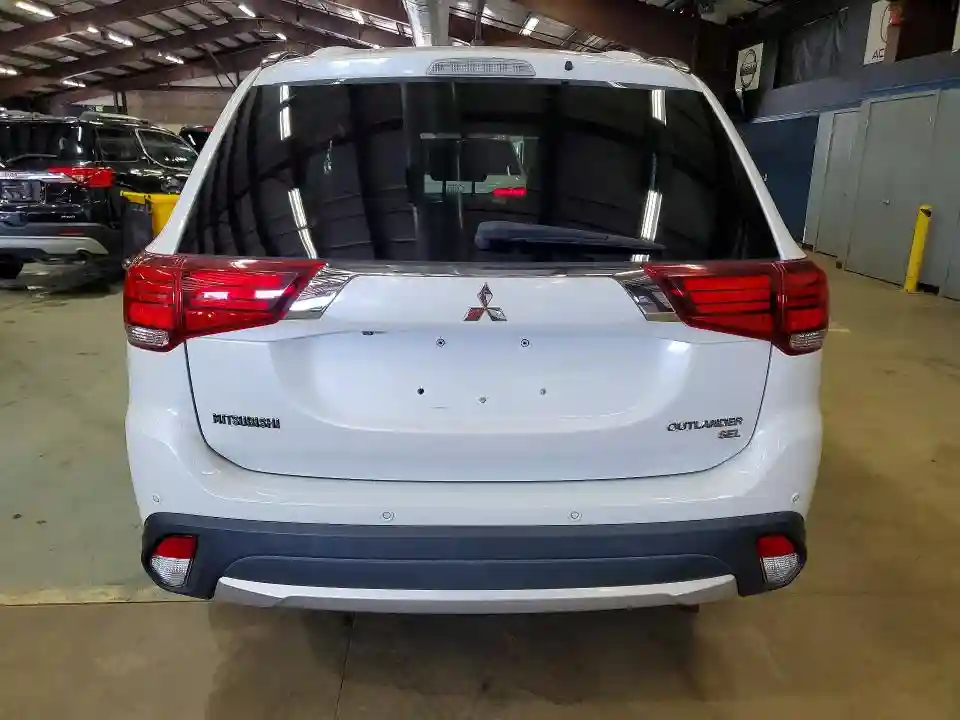 JA4AZ3A32GZ004569 2016 MITSUBISHI OUTLANDER-5