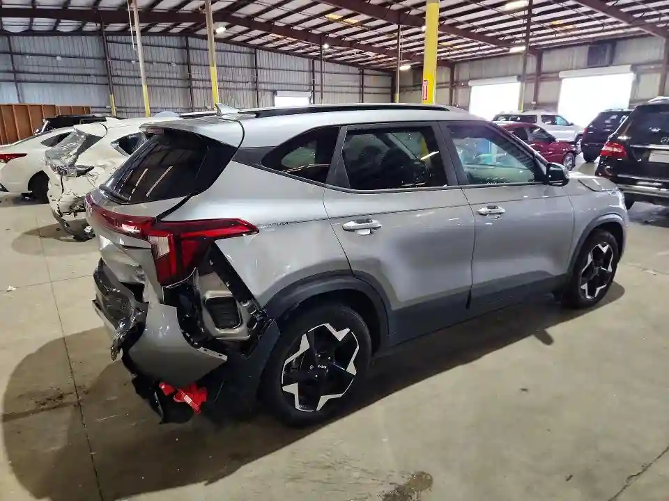KNDEU2AA3S7696344 2025 KIA SELTOS-2