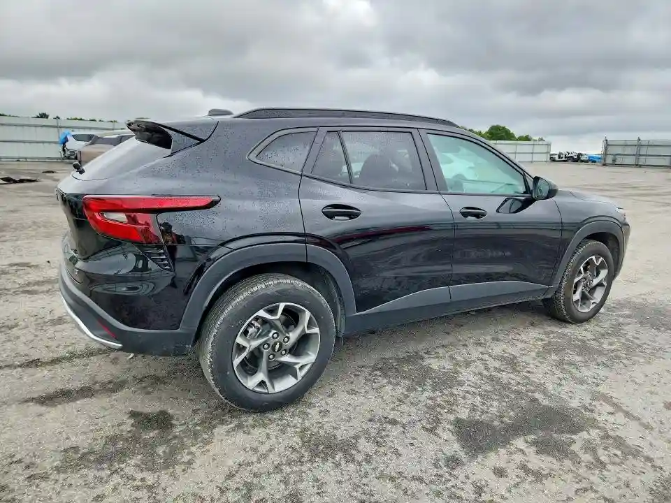 KL77LHEPXSC175395 2025 CHEVROLET TRAX-2