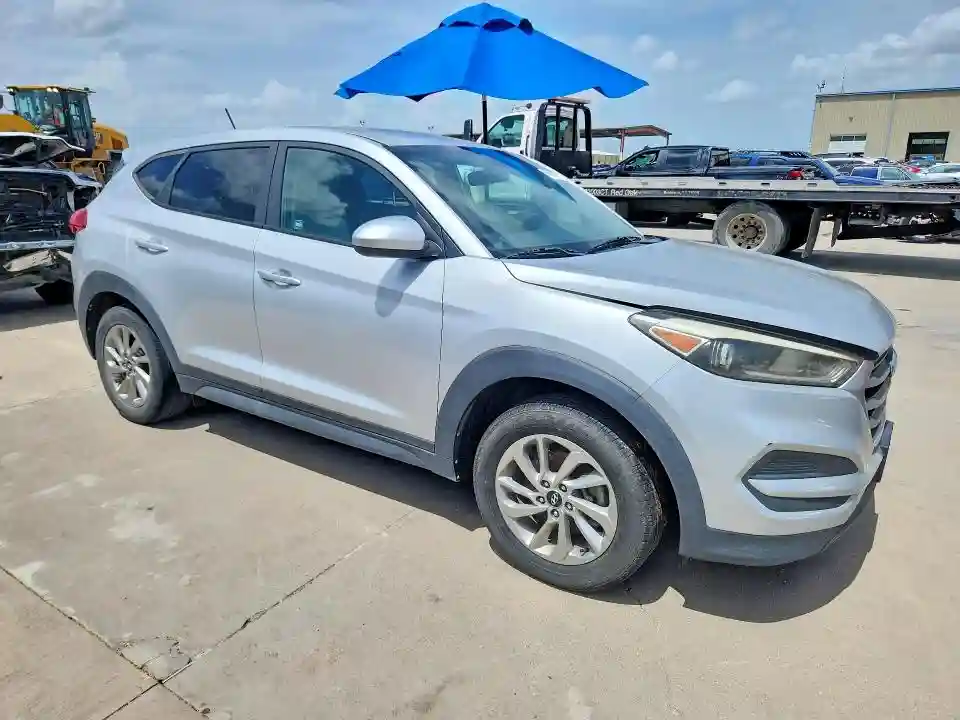 KM8J23A45HU463804 2017 HYUNDAI TUCSON-3