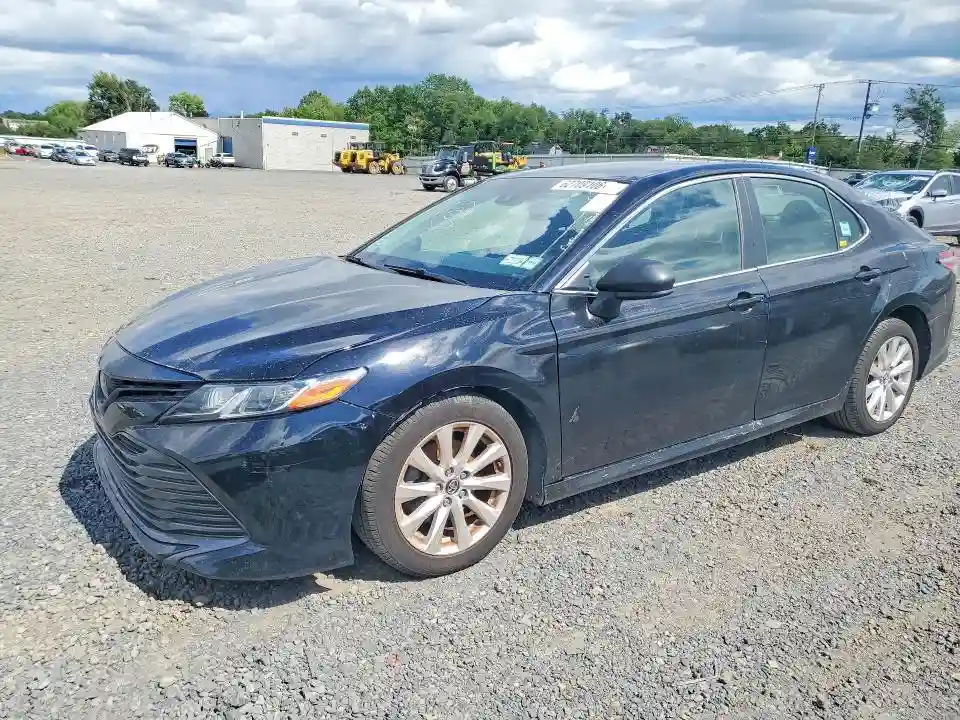 4T1B11HK4JU070429 2018 TOYOTA CAMRY-0