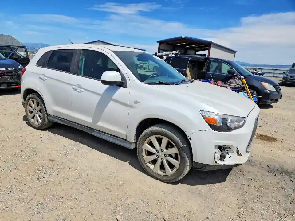4A4AR3AWXFE046955 2015 MITSUBISHI OUTLANDER-3