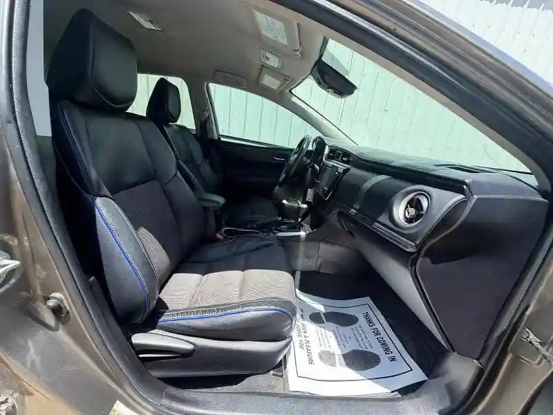 5YFBURHE0HP631432 2017 TOYOTA COROLLA-4