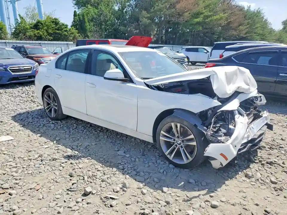 WBA8D9C50JEM34049 2018 BMW 3 SERIES-3