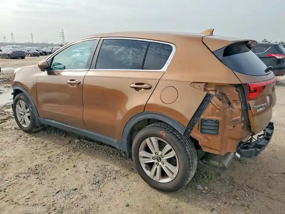 KNDPMCAC5J7447493 2018 KIA SPORTAGE-1
