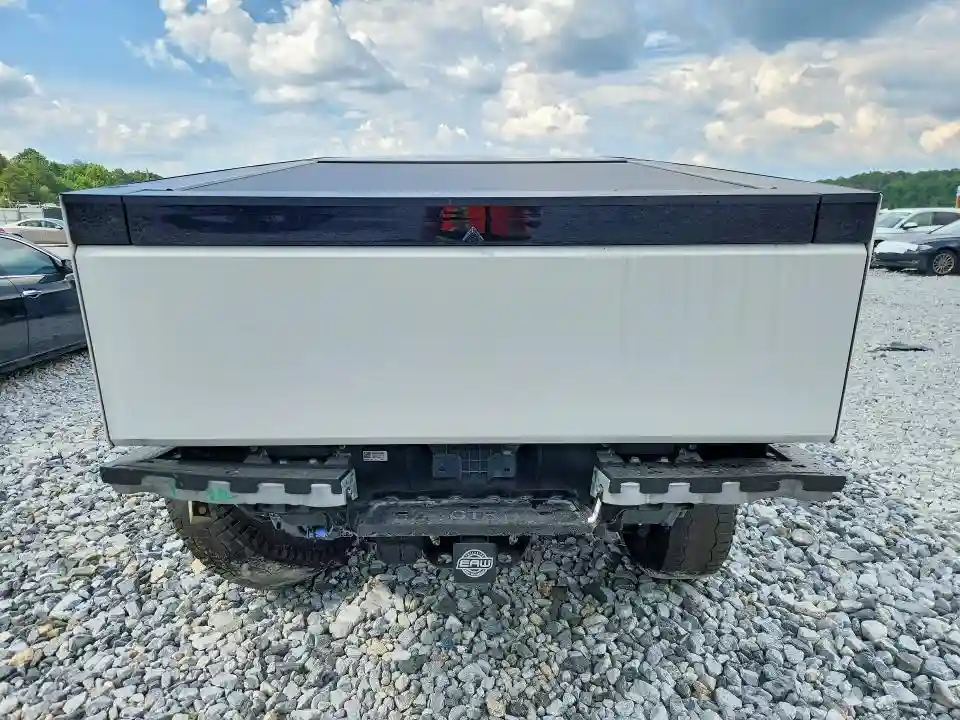 7G2CEHED5RA021539 2024 TESLA CYBERTRUCK-5