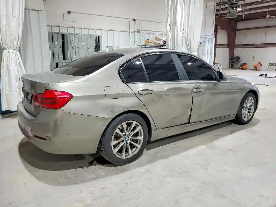 WBA8E5G35HNU43404 2017 BMW 3 SERIES-2
