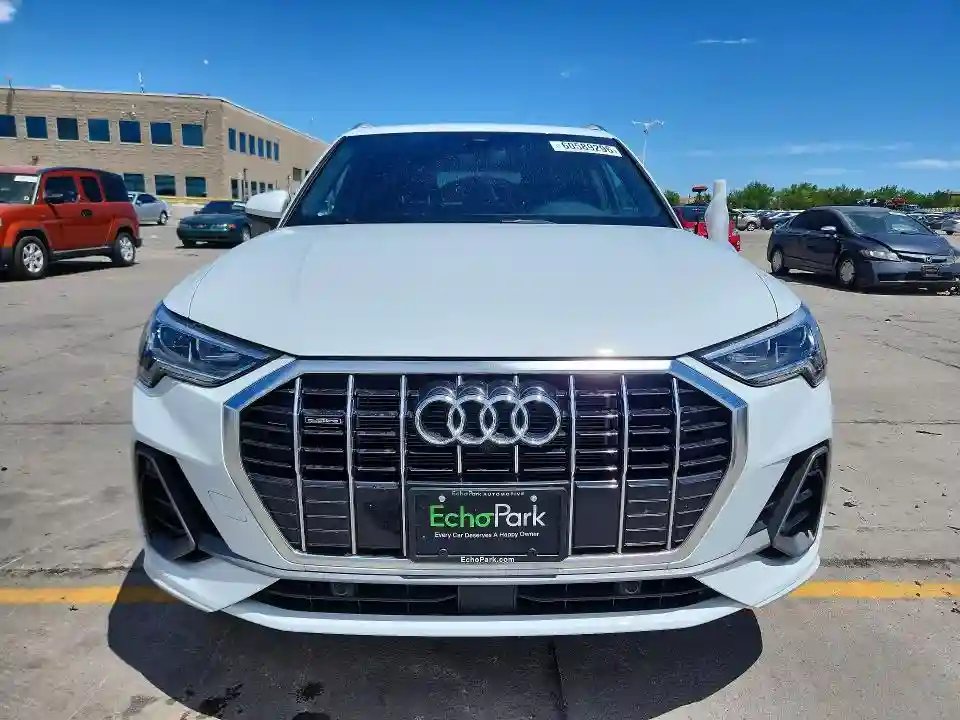 WA1EECF37P1031223 2023 AUDI Q3-4