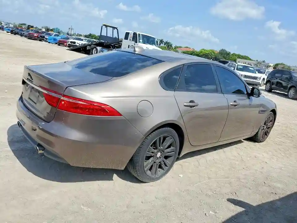 SAJBD4BV0HCY32964 2017 JAGUAR XF-2