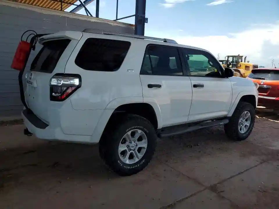 JTEZU5JR4J5174546 2018 TOYOTA 4RUNNER-2