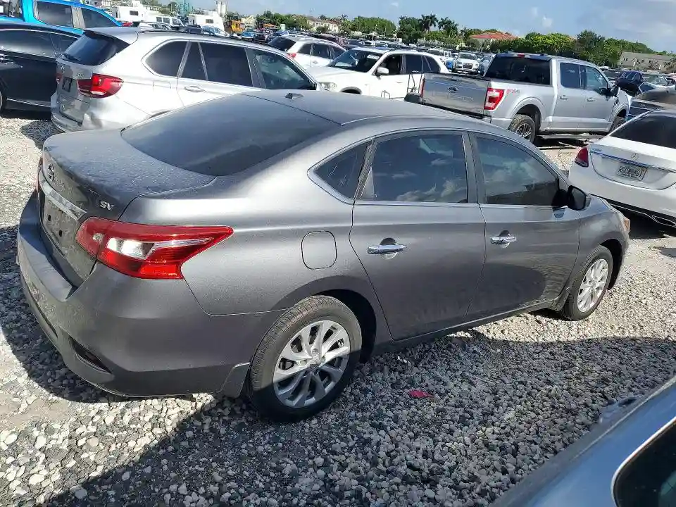 3N1AB7AP8JY207829 2018 NISSAN SENTRA-2