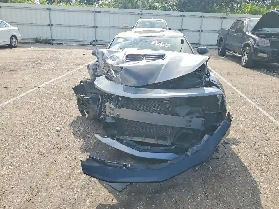 1G1FH1R78K0159689 2019 CHEVROLET CAMARO-4