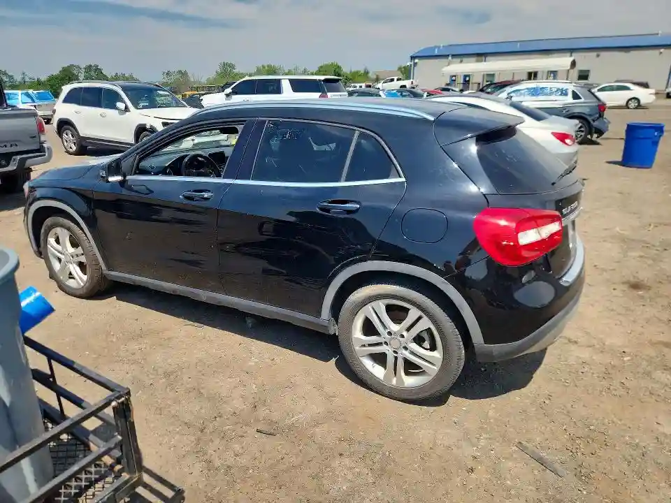 WDCTG4GB9FJ110775 2015 MERCEDES-BENZ GLA-CLASS-1