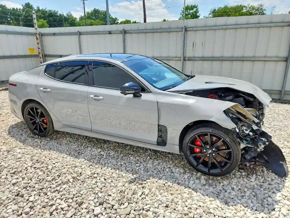 KNAE55LC8P6123270 2023 KIA STINGER-3