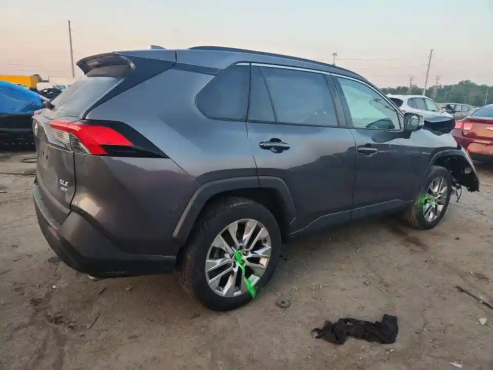 2T3A1RFV6MC192438 2021 TOYOTA RAV4-2