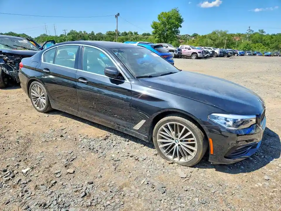 WBAJE5C58JG918045 2018 BMW 5 SERIES-3