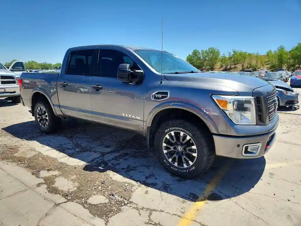 1N6AA1E59HN548425 2017 NISSAN TITAN-3