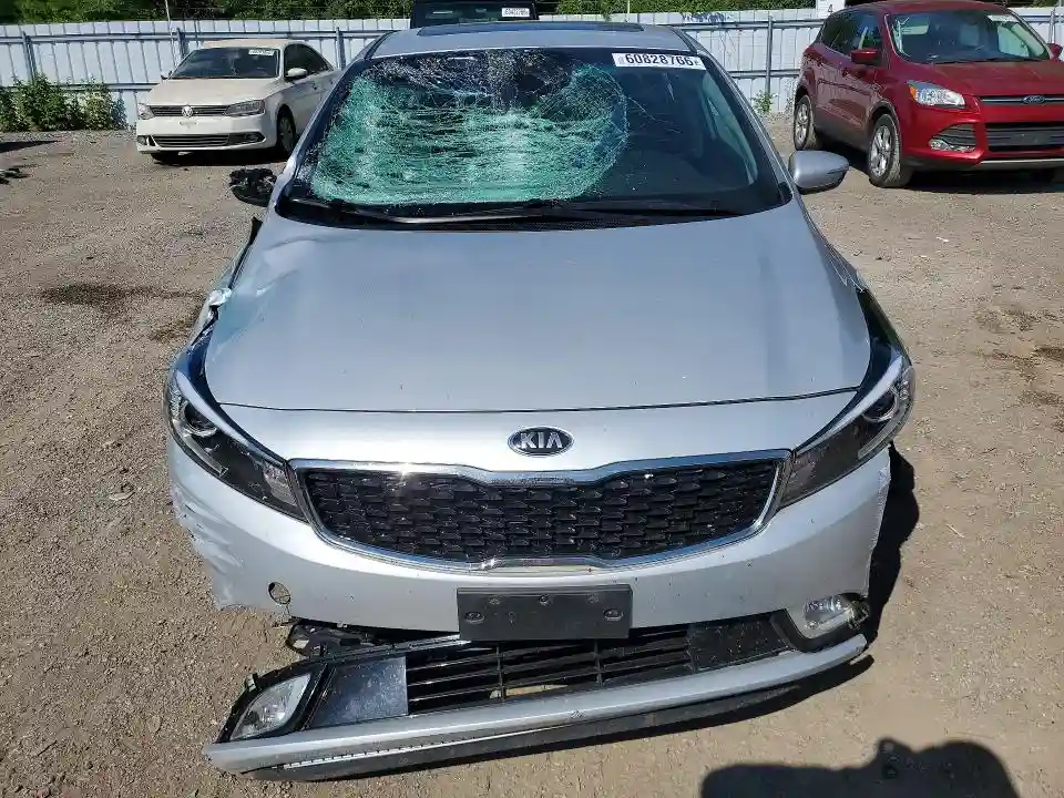 3KPFN4A82HE006473 2017 KIA FORTE-4