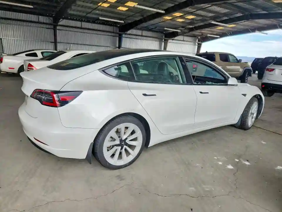 5YJ3E1EA3MF089267 2021 TESLA MODEL 3-2