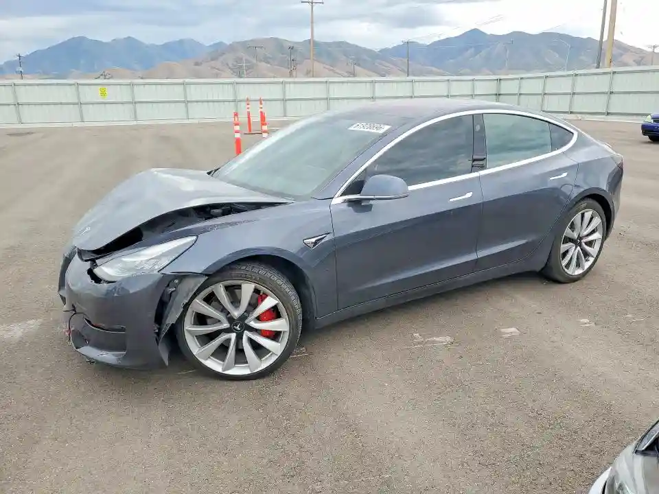 5YJ3E1EB7JF151418 2018 TESLA MODEL 3-0