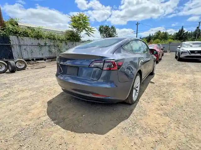 5YJ3E1EA5NF185418 2022 TESLA MODEL 3-3