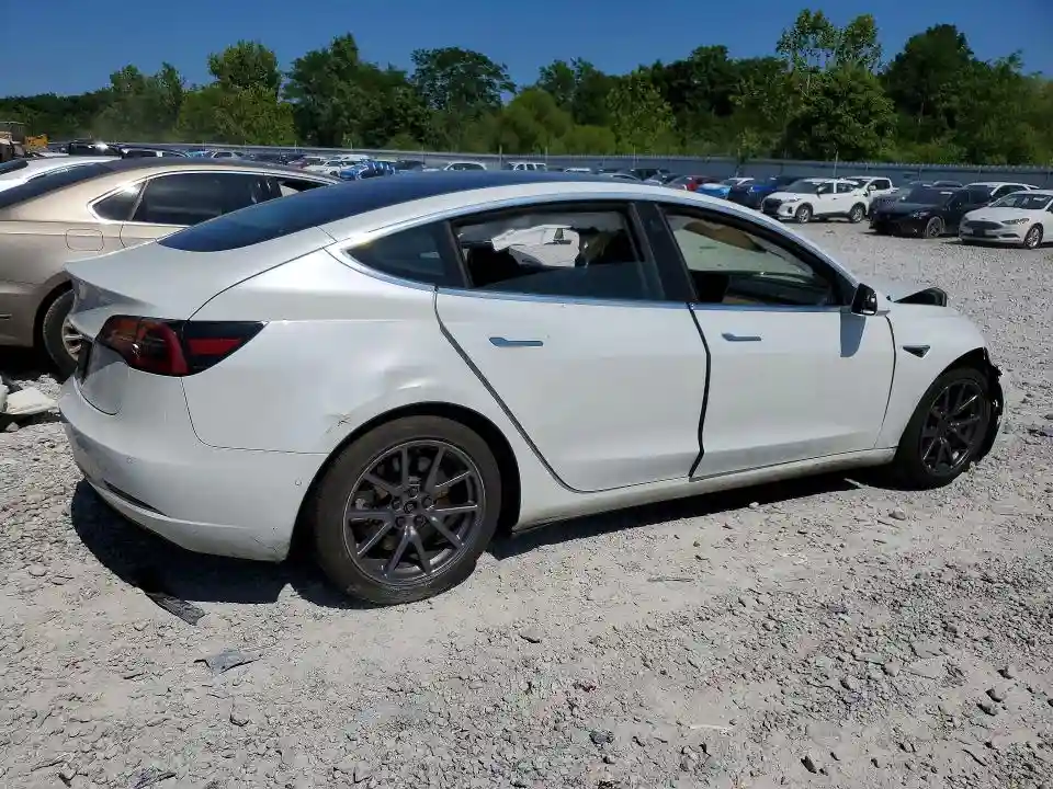 5YJ3E1EA7LF747252 2020 TESLA MODEL 3-2