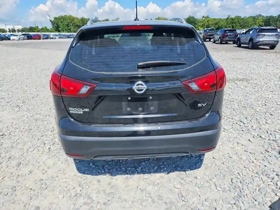 JN1BJ1CP1JW162922 2018 NISSAN ROGUE-5